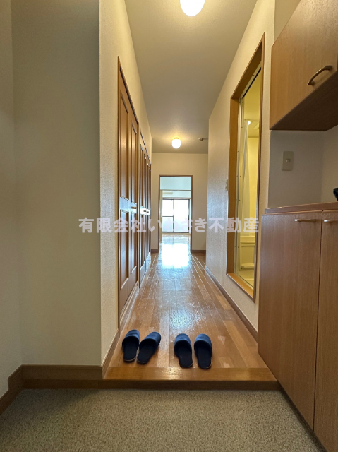玄関　同タイプ別部屋参考写真