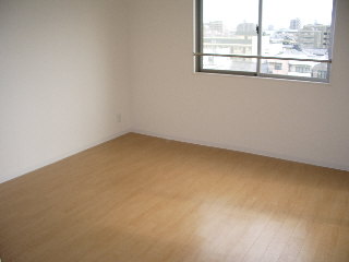 居室・リビング　日当たり良好です。