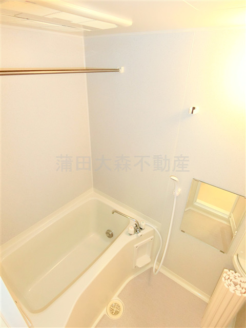 バス・シャワールーム　追焚+浴室乾燥機付きのお風呂