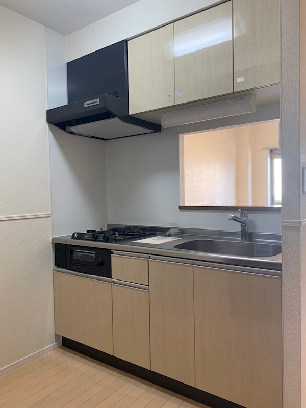 キッチン　２口コンロ付きシステムキッチン