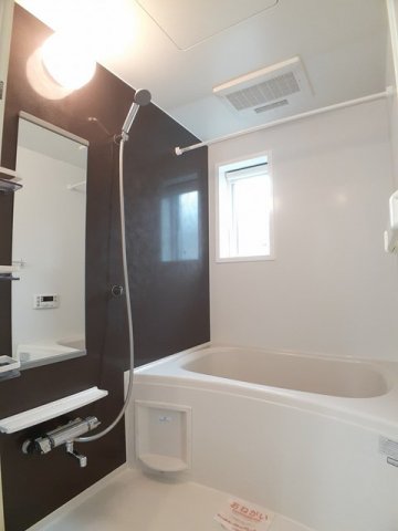 バス・シャワールーム　お風呂です