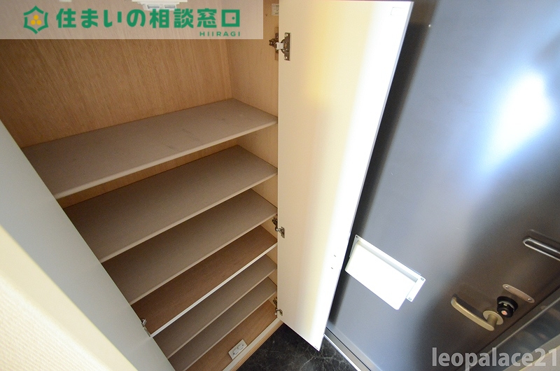 収納　シューズボックス。