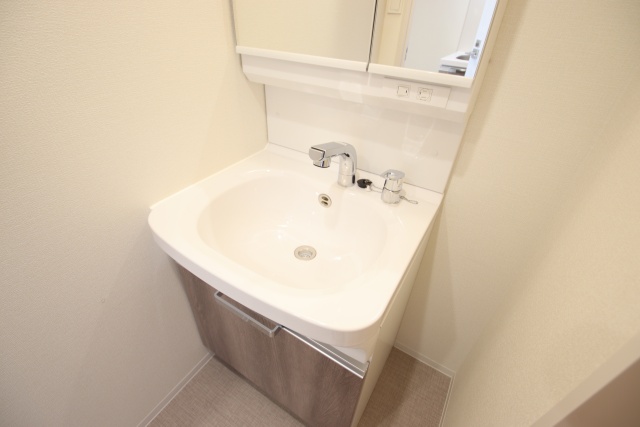 洗面設備　※別室の参考写真の為、現況優先です。