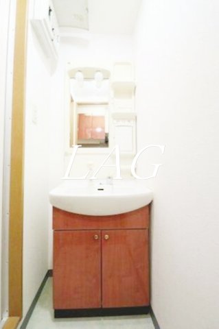 洗面設備　独立洗面台です。