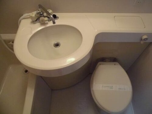 バス・シャワールーム　３点ユニットバス　※前回募集時／２０１８年７月の写真