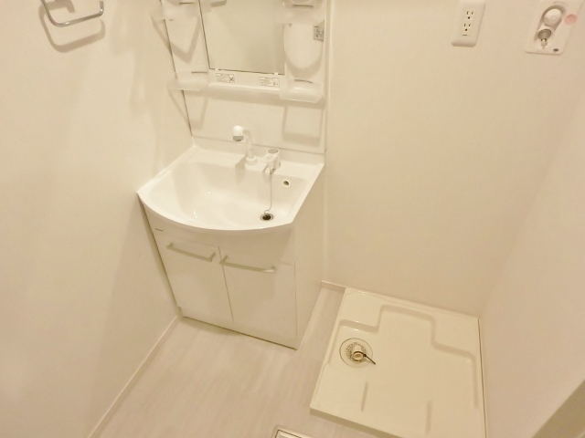 洗面設備　同施工会社の参考写真です。