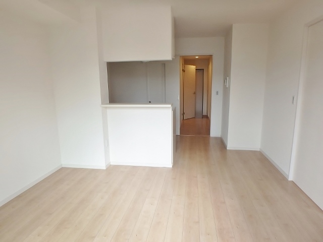 居室・リビング　同施工会社の参考写真です。