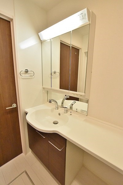 洗面設備　洗面脱衣所/シャワー付き洗面台