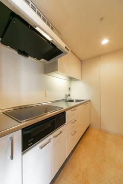 キッチン　※写真は同タイプ住戸です。