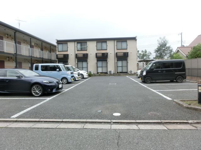 駐車場　敷地内駐車場付き