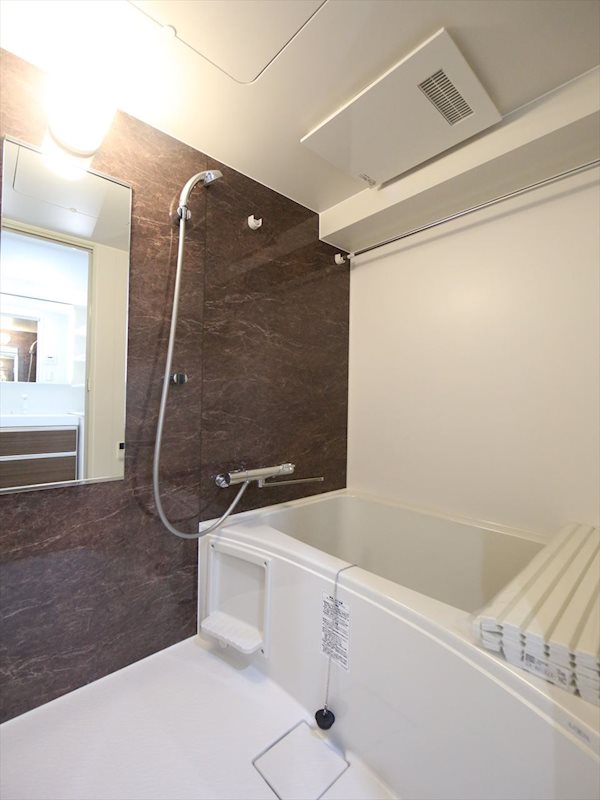 バス・シャワールーム　バスルーム　追い焚き　オートバス　浴室暖房乾燥機付