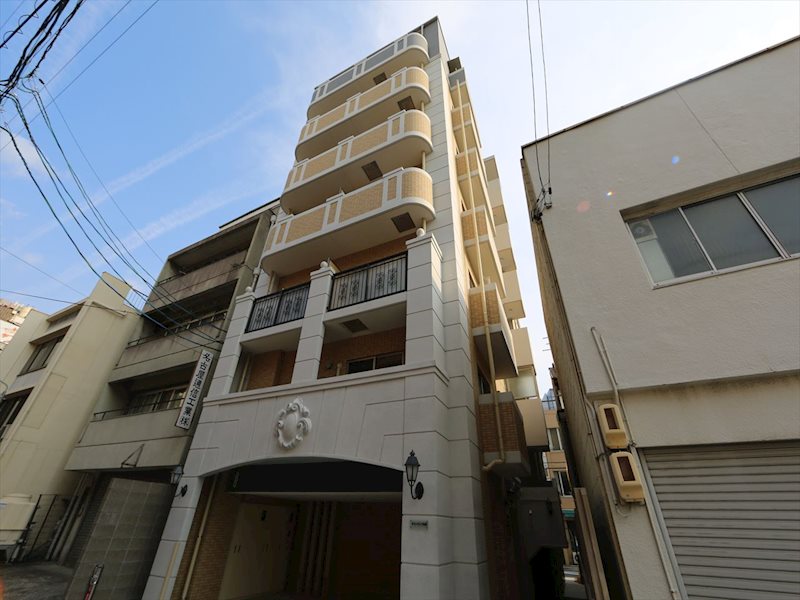 建物外観　外観　オートロック　宅配BOX　防犯カメラ