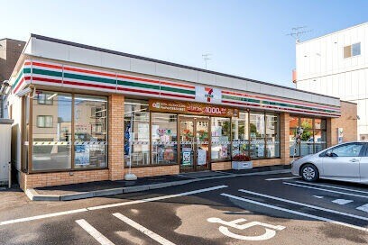 コンビニ　セブンイレブン札幌美園5条店（コンビニ）まで108m