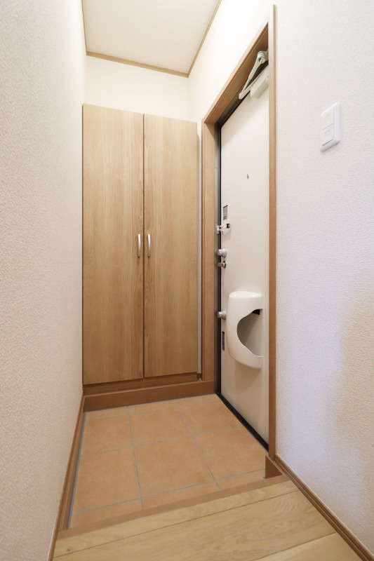 玄関　図面と現状に相違がある場合には現状を優先