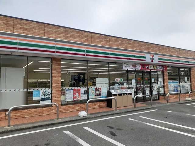 コンビニ　セブンイレブン青海八久保店（コンビニ）まで1000m