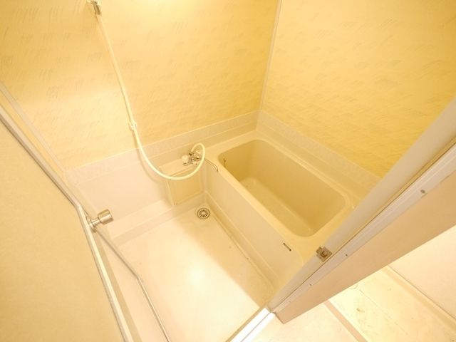 バス・シャワールーム　同建物別号室別タイプ参考写真