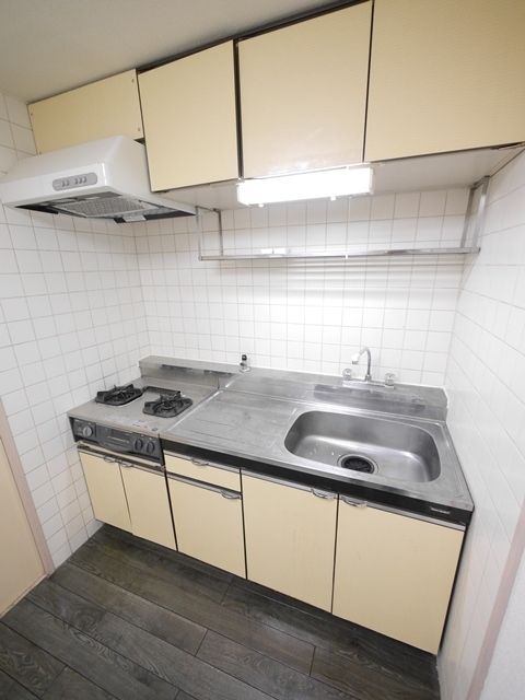 キッチン　同建物別号室別タイプ参考写真