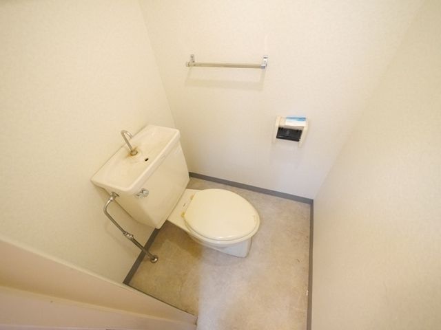 トイレ　同建物別号室別タイプ参考写真
