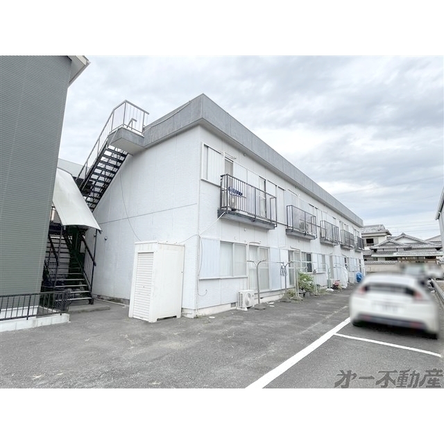 エントランス　建物外観