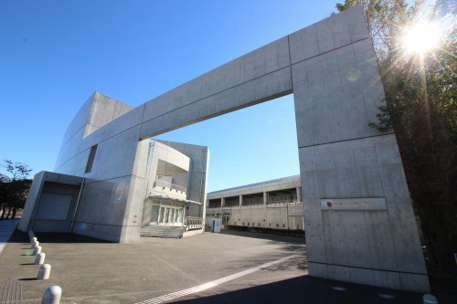 高校・高専　横須賀総合高校（高校・高専）まで1830m