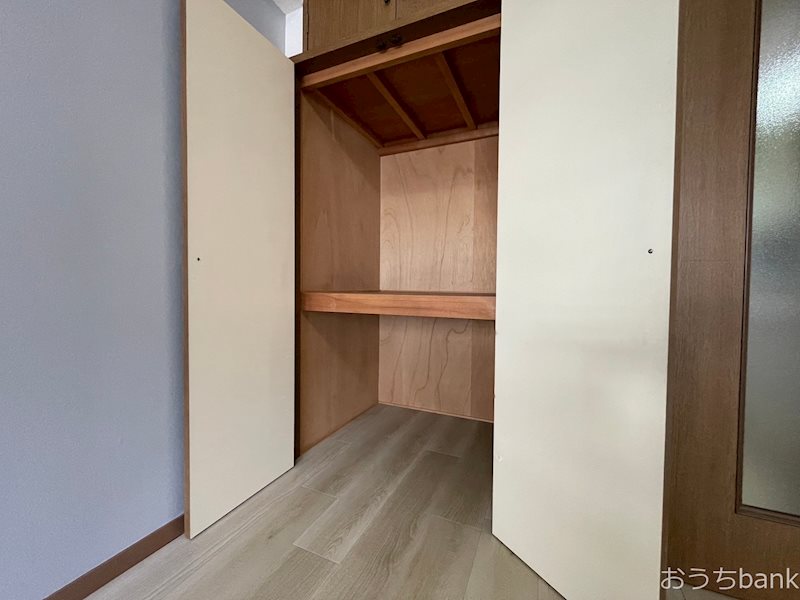 収納　洋室の収納スペースです。