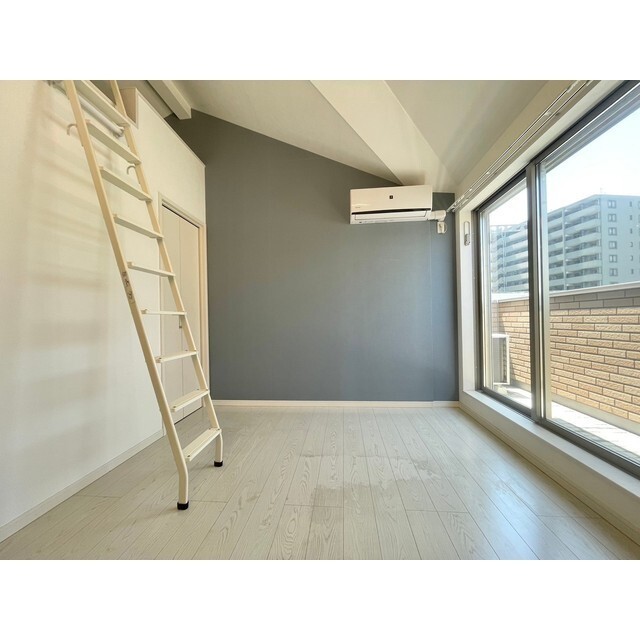 居室・リビング　落ち着いた雰囲気の洋室♪※同物件別部屋