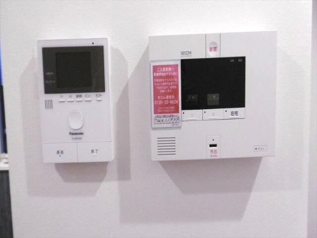 その他設備　モニター付きインターホンです