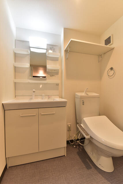 トイレ　※反転タイプです