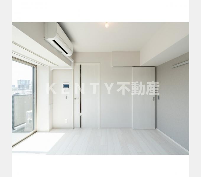 居室・リビング　こちらのリビングで趣味の時間をお楽しみください