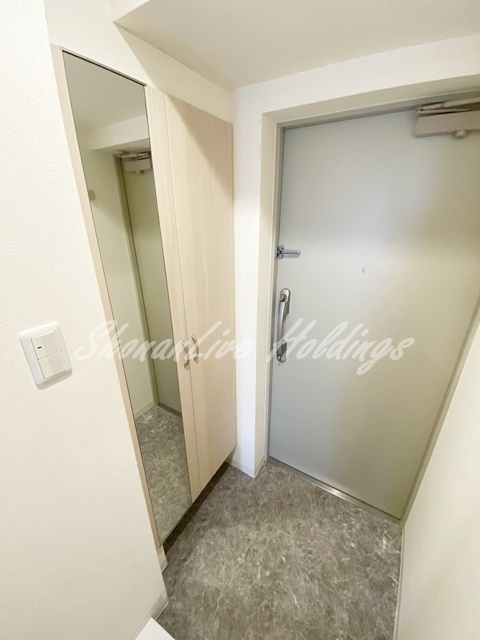 玄関　シューズボックスございます♪