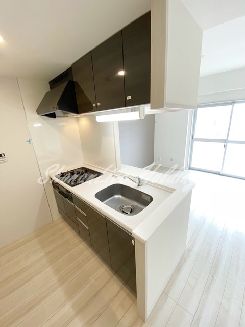 キッチン　ガス3口カウンターキッチン♪