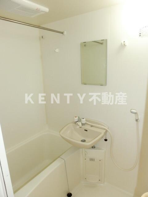 バス・シャワールーム　お風呂です