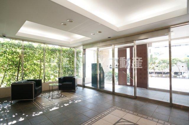 ロビー　落ち着いたロビーです