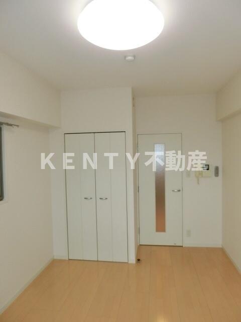 その他部屋・スペース　使い勝手のいい寝室です