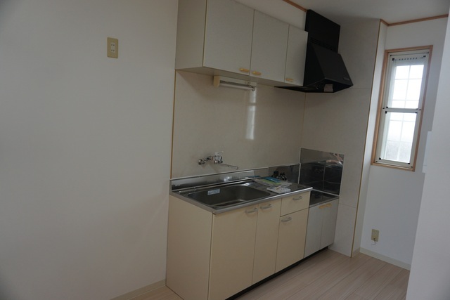 キッチン　同タイプ別のお部屋の画像使用