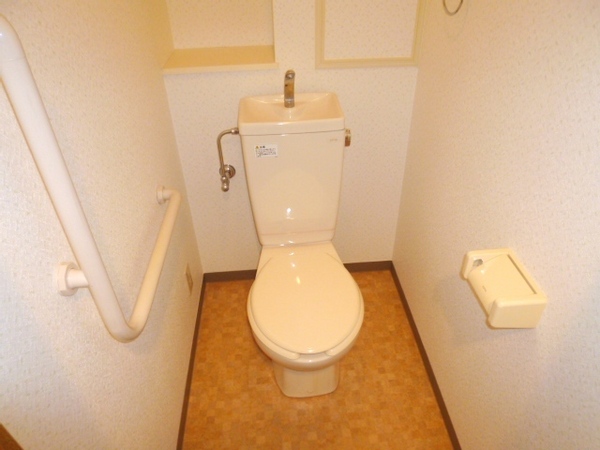 トイレ　バストイレセパレートタイプでオススメ♪