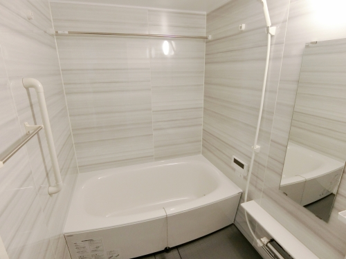 バス・シャワールーム　別部屋の写真です。現況優先となります。