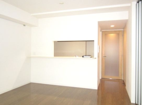 居室・リビング　同マンション内別部屋参照