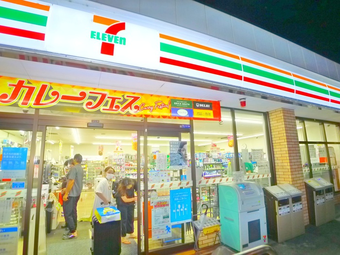 コンビニ　セブンイレブン（コンビニ）まで150m