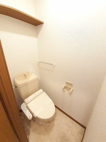 トイレ　ゆったりとした空間のトイレです