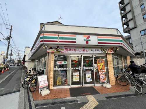コンビニ　セブンイレブン 大阪岸里東1丁目店（コンビニ）まで180m