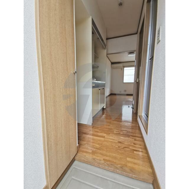 玄関　同物件別部屋参考写真