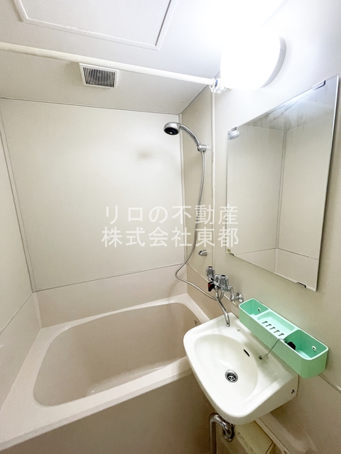 洗面設備　洗面ボウルと鏡もございます☆