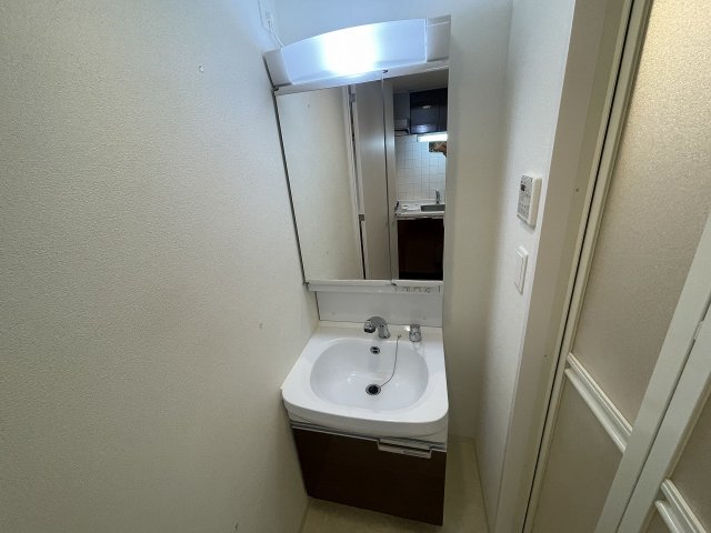 洗面設備　忙しい朝には欠かせない洗面所です
