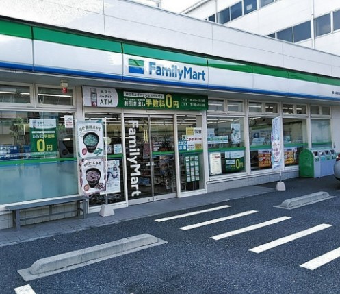コンビニ　ファミリーマート 環八北赤羽店（コンビニ）まで1012m
