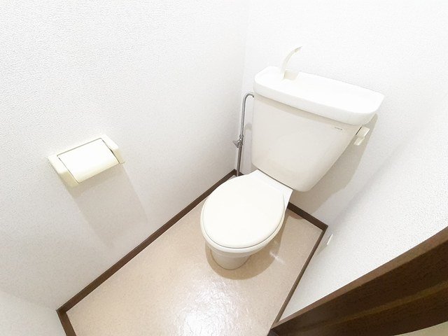 トイレ　清潔感のあるトイレです