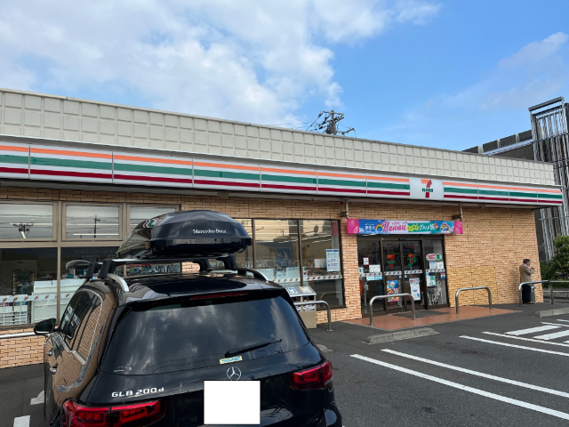 コンビニ　セブンイレブン藤沢亀井野４丁目店（コンビニ）まで402m