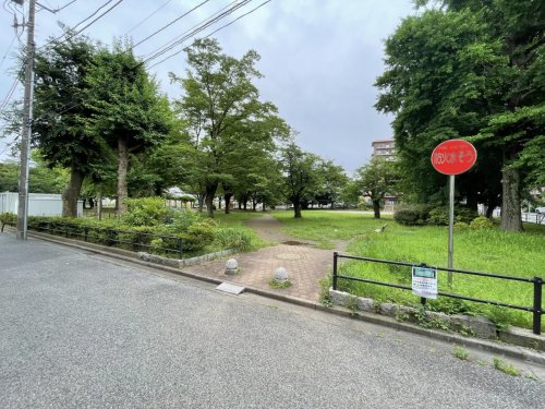 公園　本町公園（公園）まで765m