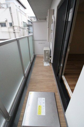 バルコニー　（別タイプ参考写真）クレイシア東十条　北区東十条1