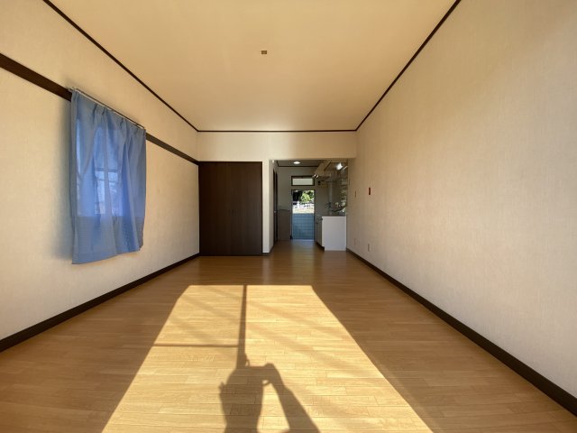 居室・リビング　日当たり良好♪